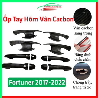 Ốp tay hõm Fortuner 2017-2022 vân Carbon chống trầy bảo vệ cửa xe ô tô