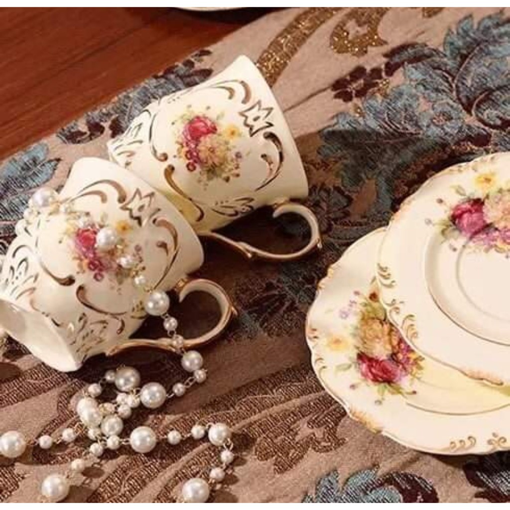 BỘ ẤM CHÉN HOA MẪU ĐƠN PHONG CÁCH HOÀNG GIA KÈM KHAY VIỀN VÀNG CAO CẤP