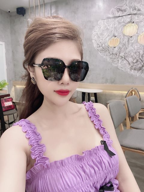 Kính Shein hàng chuẩn auth, có mail mua hàng chính hãng