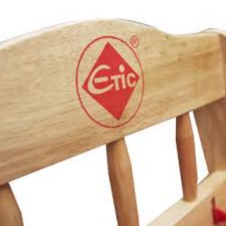 Ghế tập ăn dặm cho bé
