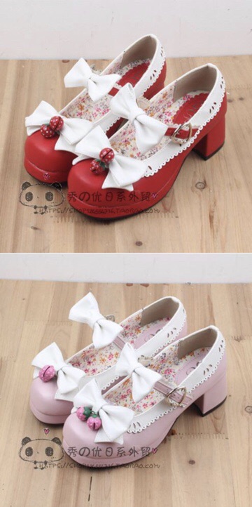 Giày lolita Nhật Bản hoa văn dâu tây phối chuông nhỏ