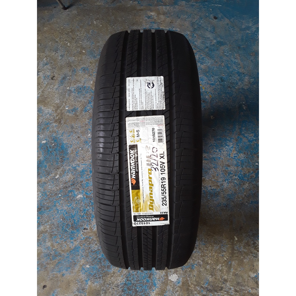 Lốp Hankook 235/55R19 RA33