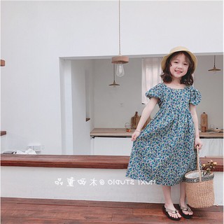 Váy hoa nhí hở lưng