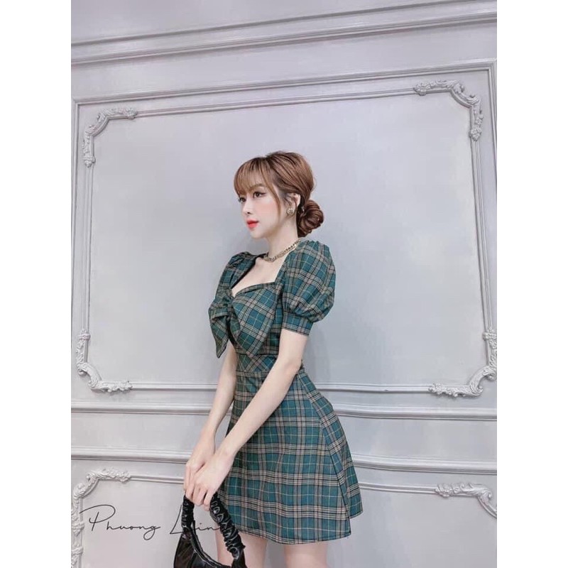 [Mã FAGREEN1505 giảm tới 30K đơn 99K] Váy kẻ xanh-đen cổ vuông nơ ngực | BigBuy360 - bigbuy360.vn