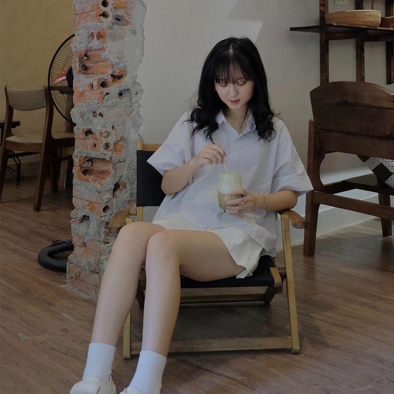 Áo kẻ khuy lưng bacsi