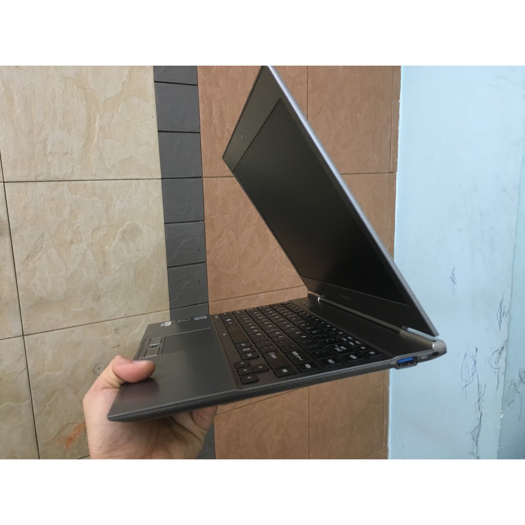 Laptop cũ toshiba Z30-B i5 5300U, 4GB, SSD 128GB, màn hình 13.3 inch 1.2 kg | BigBuy360 - bigbuy360.vn