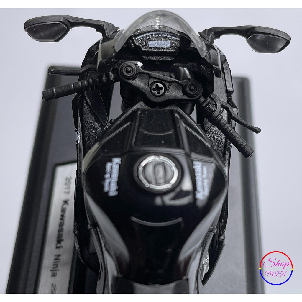 Xe mô hình mô tô Kawasaki Ninja ZX10R TẶNG KÈM BIỂN SỐ tỉ lệ 1:18 hãng Welly