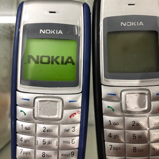 Điện thoại cổ Nokia 110i nghe gọi