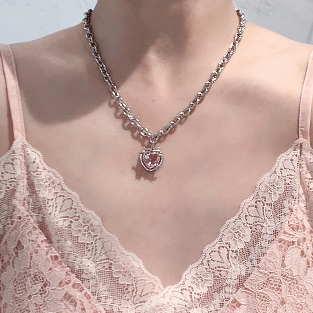 Vòng cổ Mặt Trái Tim Đính Đá Zircon Màu Hồng Sang Trọng
