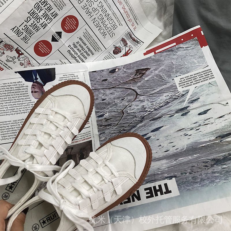 Korean style ulzzang versatile basic white shoes women's 2022 summer ins street shot Super Hong Kong style breathable canvas shoes