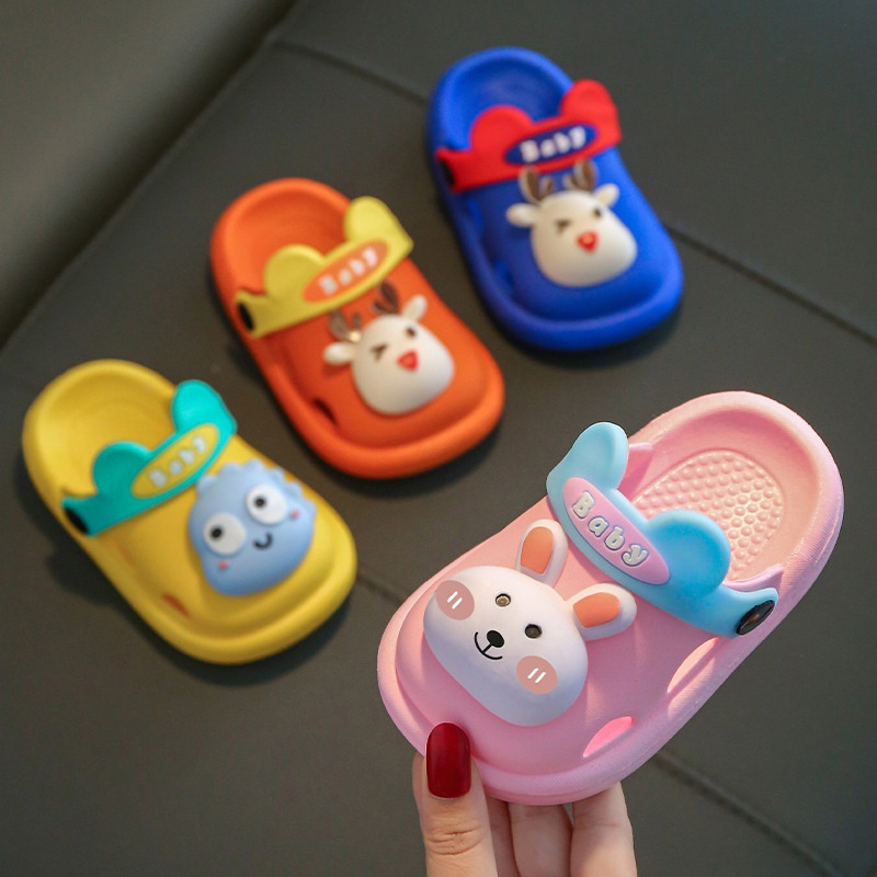 Dép Trẻ Em Hãng Baby Kiểu Dáng Sục Họa Tiết Đáng Yêu Dành Bé Trai Và Bé Gái Giày Bền Đẹp Có Đế Chống Trơn Trượt - Mã K18