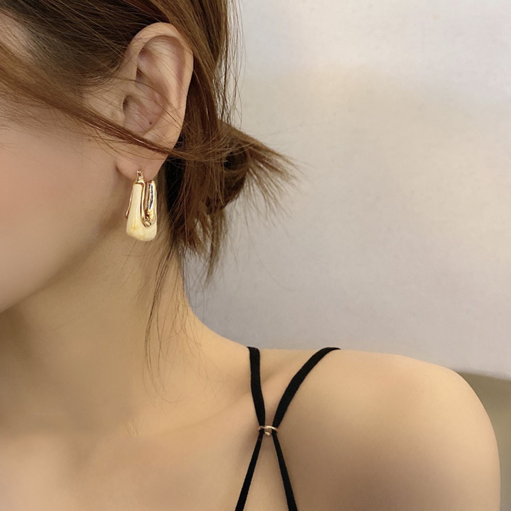 QQMALL Fashion Hoop Earrings New Korean Ear Jewelry Dangle Earrings Amber Color Resin Women Girls Minimalist Geometric Street Style Hammered Ring Earrings/Multicolor