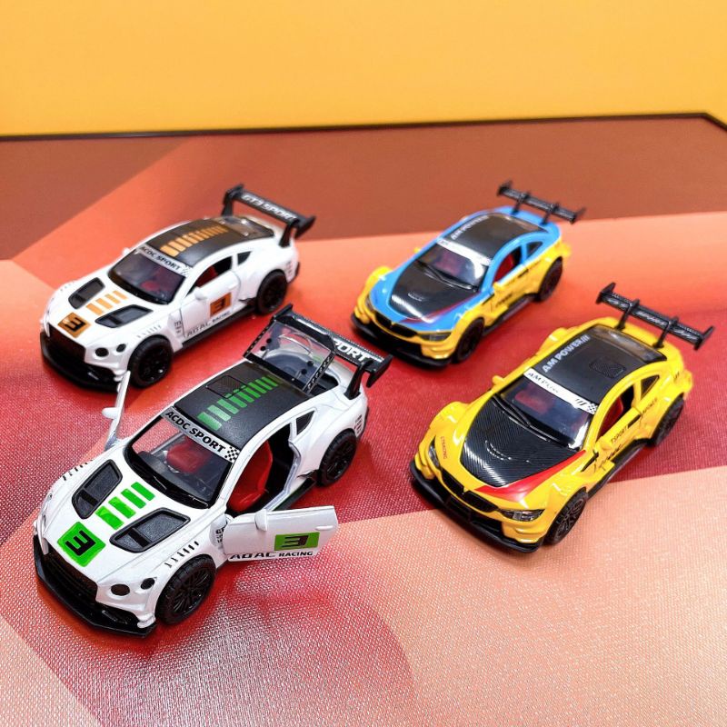 Mô hình xe thể thao kim loại tỉ lệ 1:36