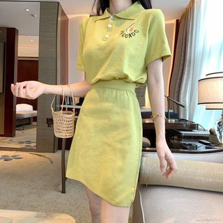 Set chân váy và áo sơ mi kiểu dáng thời trang quyến rũ cho nữ