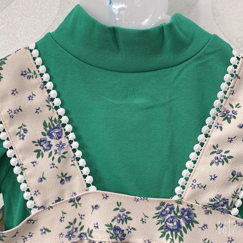 Váy bé gái dài tay yếm hoa nhung tăm và áo thun cổ 3p 2 mầu Nâu/Xanh, áo rời váy yếm XHN1080