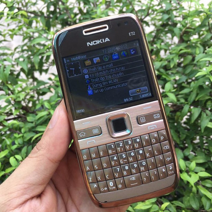 ĐIỆN THOẠ NOKIA E72 CHÍNH HÃNG NGUYÊN ZIN MÀU NÂU VÀNG ST2S660