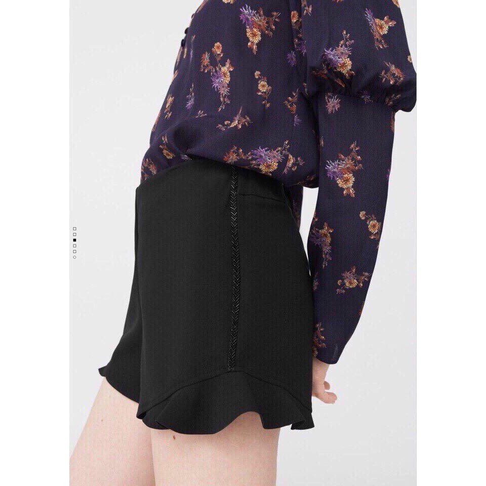 Quần short đính cườm hông - chất thun co giãn