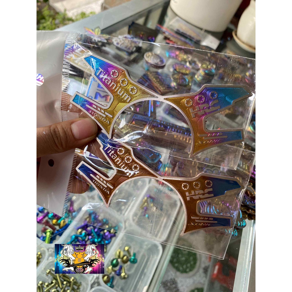 ỐP CHẢNG BA SATRIA TITANIUM