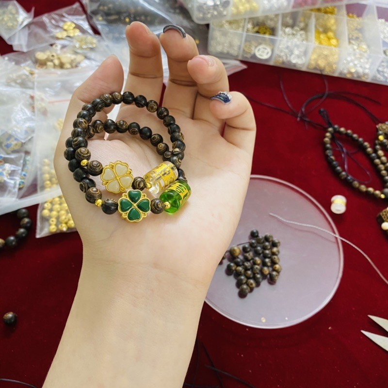 Vòng Trầm Hương Sánh Chìm phối Lu Tây Tạng + charm Cỏ 4 Lá - Vòng tay Nam Nữ - Vòng gỗ tự nhiên