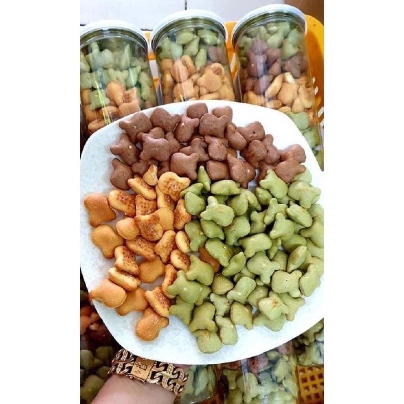 1 BÁNH GẤU TUỔI THƠ MIX 3 VỊ lon pet to 450gr | BigBuy360 - bigbuy360.vn