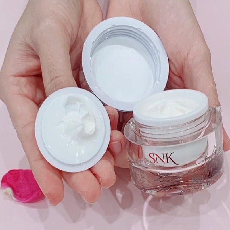 Kem Dưỡng Da Ban Ngày Sắc Ngọc Khang 5 trong 1