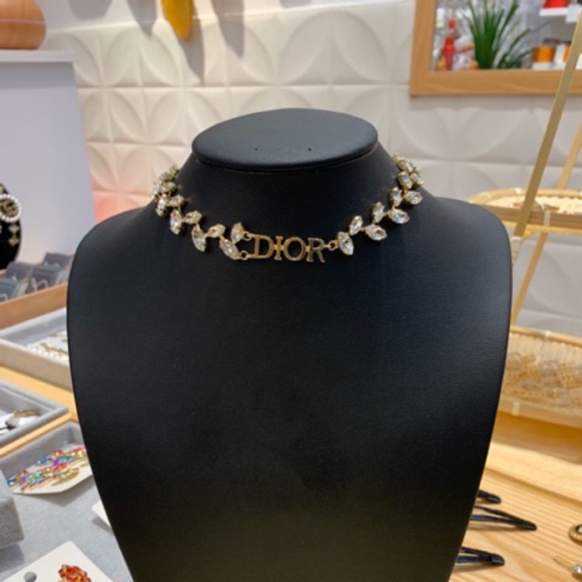 Choker phối đá