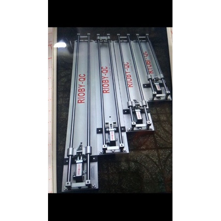 BÀN CẮT GẠCH RYOBY-QC DÙNG LƯỠI CÂY BÚT 1M.TẶNG KÈM 3 LƯỠI CẮT ,BẢO HÀNH 6 THÁNG