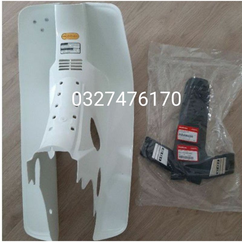 Bững yếm trắng xe DREAM thái luôn tem đào zin honda