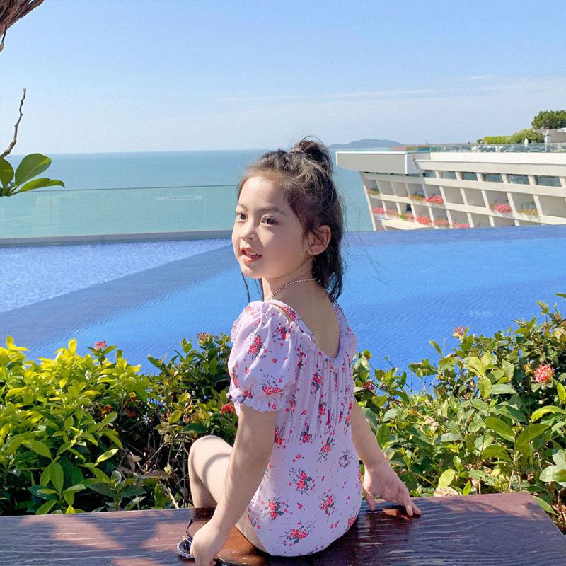 Bộ Đồ Bơi Một Mảnh Cổ Yếm Đính Nơ In Hoa Kèm Nón Dành Cho Bé Gái