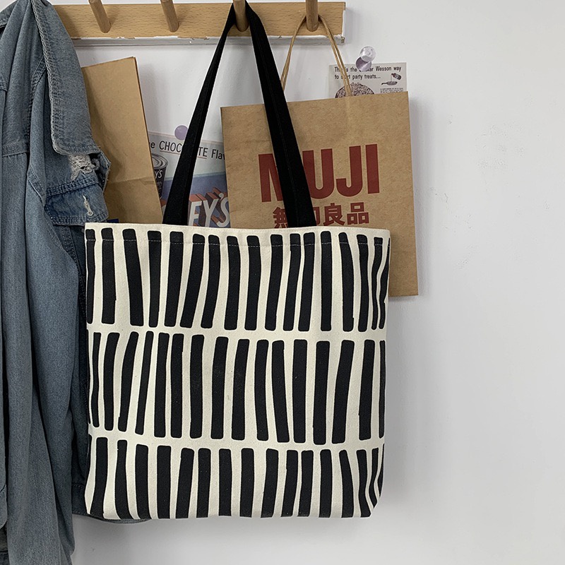 Túi Đeo Vai Vải Canvas Thiết Kế Đơn Giản Cá Tính Cho Nữ