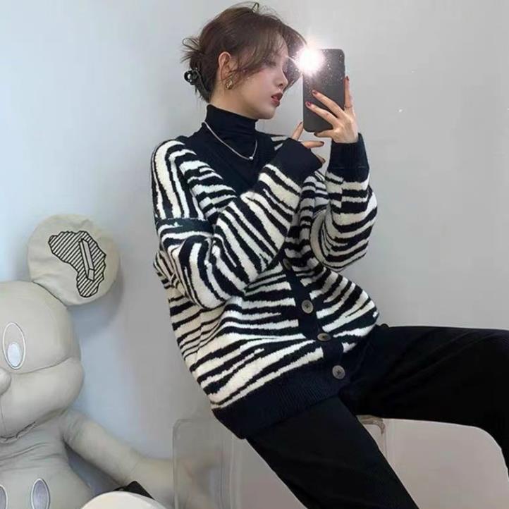 Áo len cardigan nữ, áo len form rộng nữ hàn quốc chất len mềm mịn phong cách trẻ trung mẫu mới thu đông 2021 | BigBuy360 - bigbuy360.vn