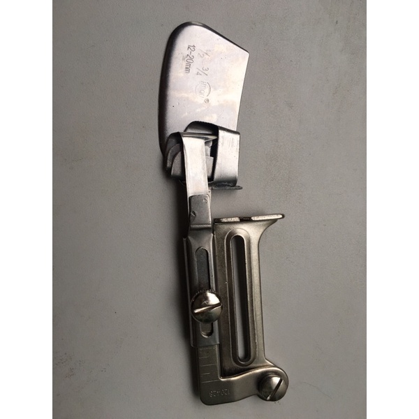 lCữ cuốn đa năng Điều chỉnh được các cự li khác nhau Cuốn vải dày mỏng đều Dùng được cho cả máy gia đình và công nghiệp