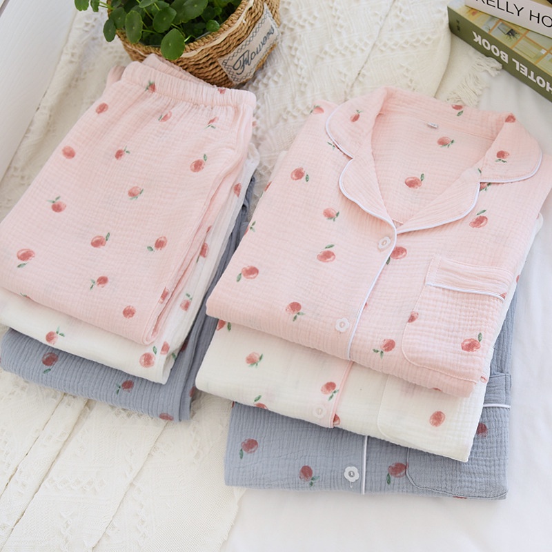 Bộ pijama xô muslin dài tay - mẫu trái đào nhỏ