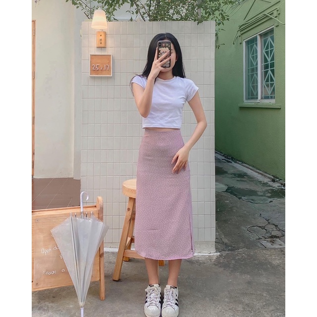 Chân váy dài xẻ tà chất lụa