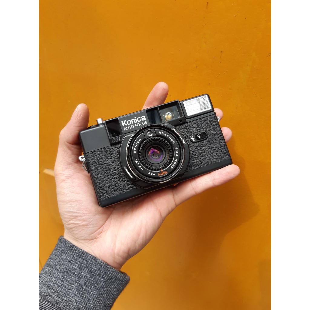 Máy phim Konica C35