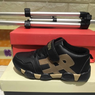 Giày vans cao cấp