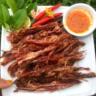 Đặc sản Yên bái thịt lợn sấy gác bếp