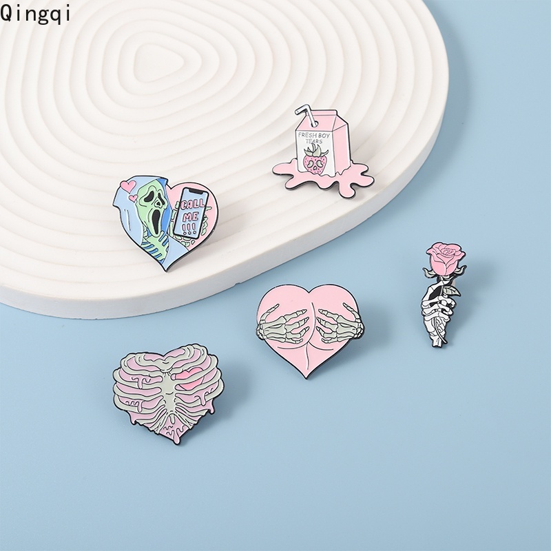 Ghim cài áo Miss Zoe hình bộ xương hồng dễ thương đáng yêu dành cho bé