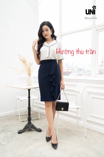 Chân váy bút chì trên gối phối bèo | BigBuy360 - bigbuy360.vn