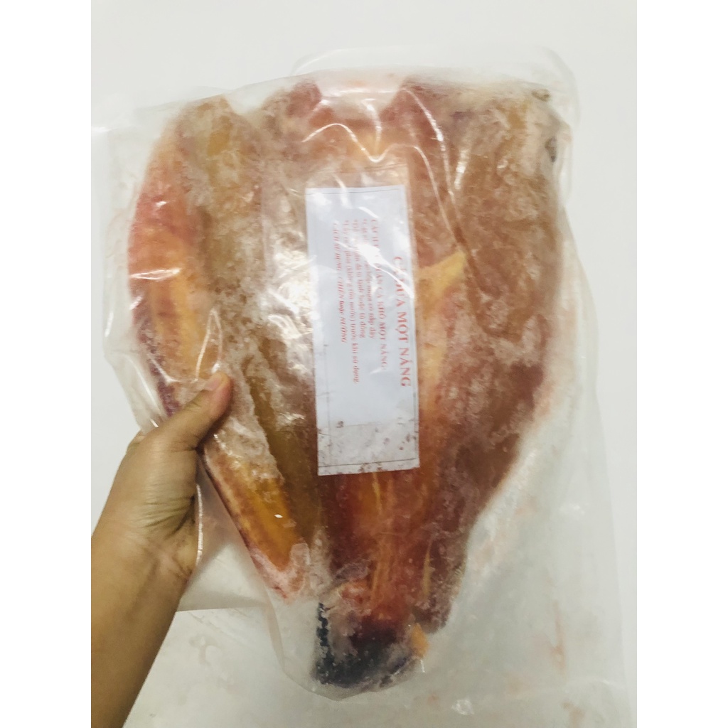 Khô cá Dứa nuôi 1 nắng (tầm 800g-900g)