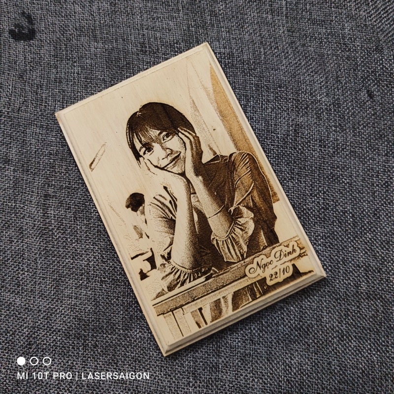 Khung ảnh gỗ ~khắc hình ảnh theo yêu cầu