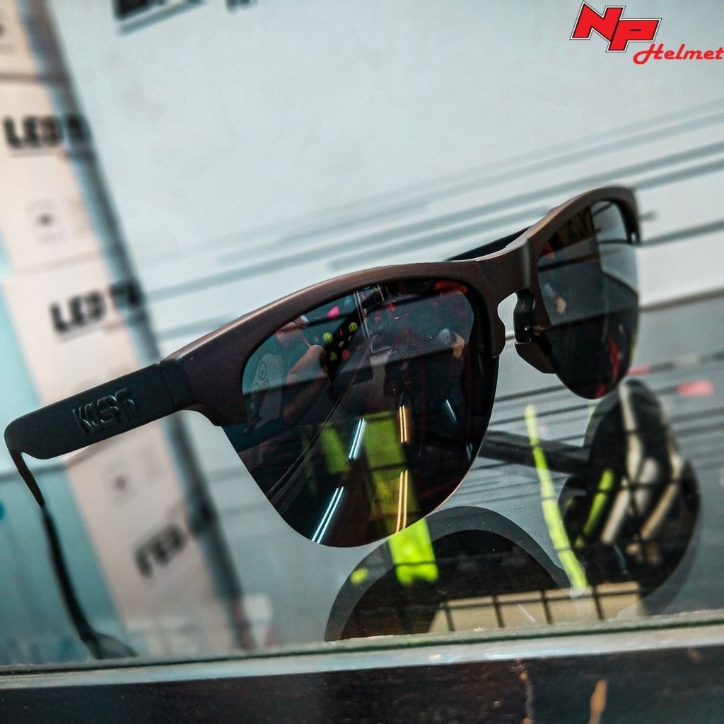 KÍNH MÁT THỂ THAO KDEAM