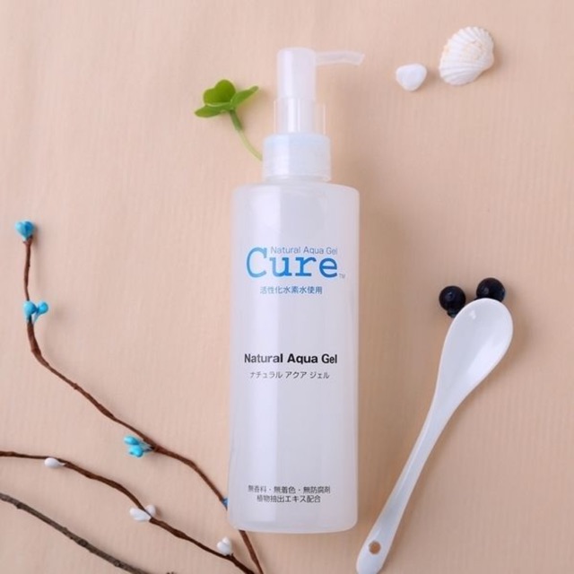 Gel tẩy tế bào chết Cure Natural Aqua