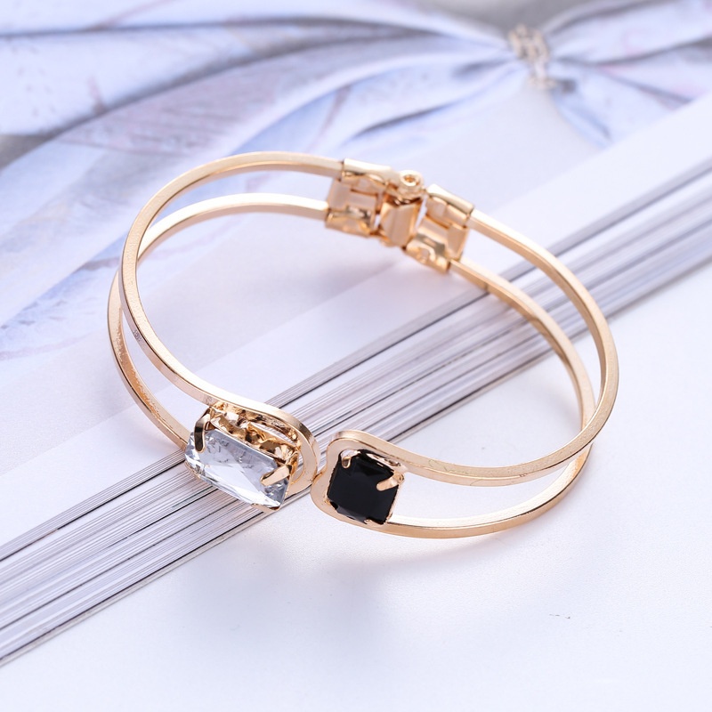 Vòng tay đính đá màu trắng đen phong cách Hàn Quốc thời trang xinh xắn