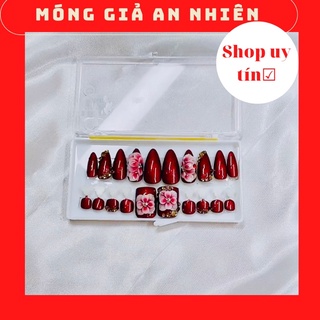 Móng giả ,bộ chân tay kèm keo