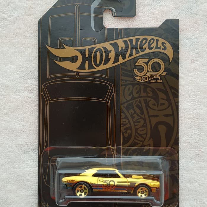 Hotwheels Mô Hình Xe Hơi Camaro Màu Vàng Và Đen Độc Đáo - 67