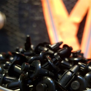 [Bộ 5 con] Ốc nhựa cài dàn áo xe máy, ốc bấm dàn áo xe máy bộ 5 con giá rẻ