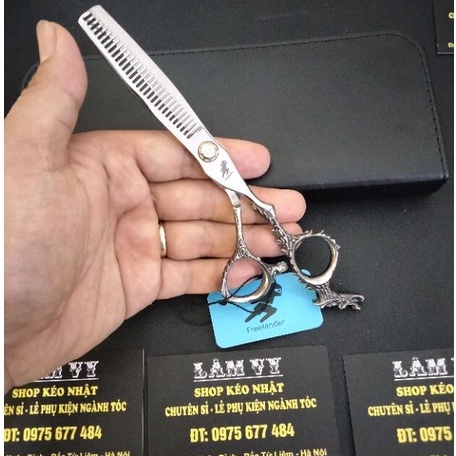 Kéo cắt tóc và kéo tỉa tóc Nhật bản Freelander FR06 ( Mua một bộ kéo được tặng bao da+lược)