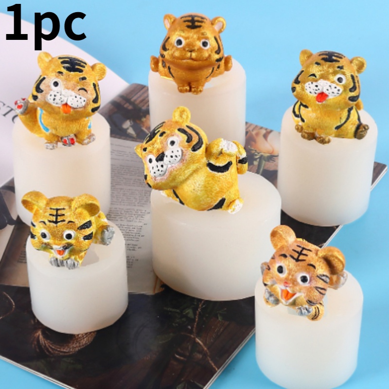 Khuôn Silicon Làm Kẹo Đường / Sô Cô La Hình Chú Hổ Dễ Thương