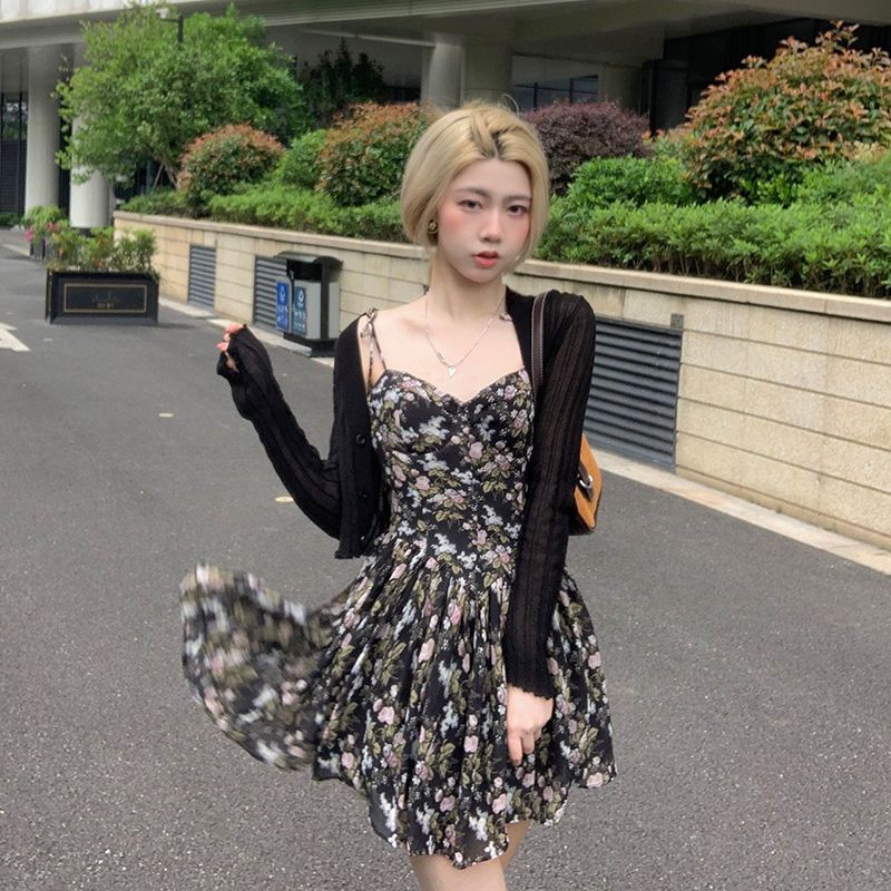 SET VÁY 2 DÂY HOA NHÍ + ÁO LEN MỎNG KHOÁC NGOÀI HÀNG QUẢNG CHÂU OD